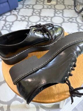 Women’s Black Platform Lace-Up Oxfords Shoes